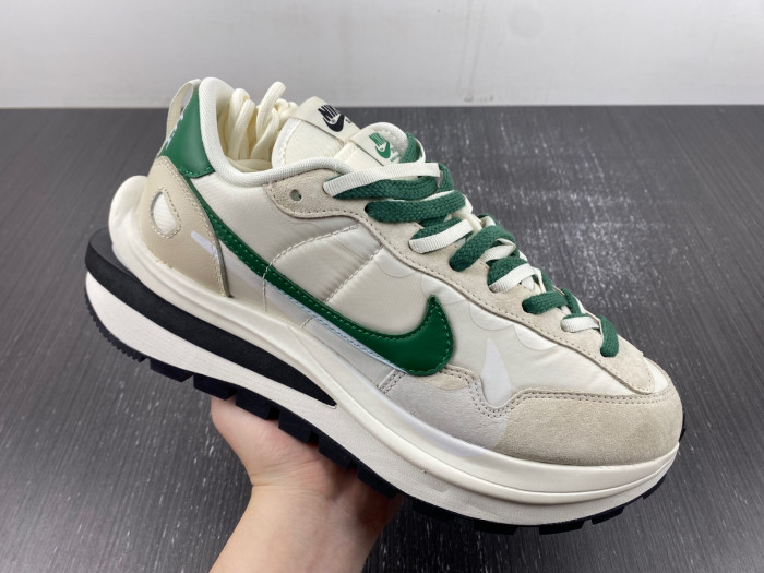 nike sacai x vaporwaffle ns11251