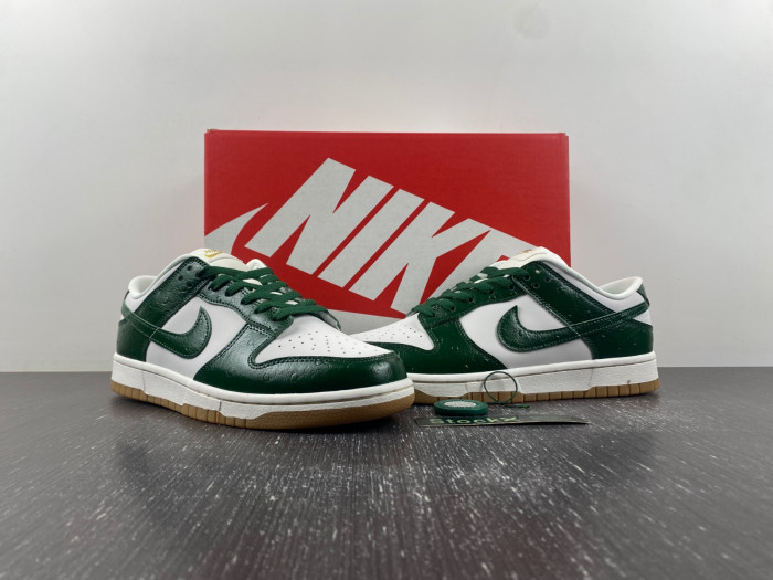 nike dunk low lx wmns “green ostrich” fj2260-002