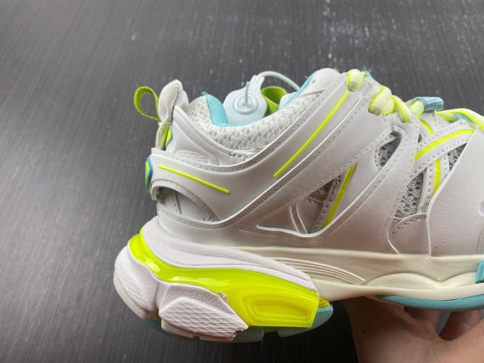 Ba*len*cia*ga track 8000051