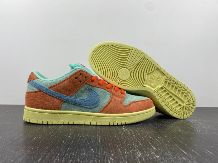 nike sb dunk low “noise aqua” dv5429-800