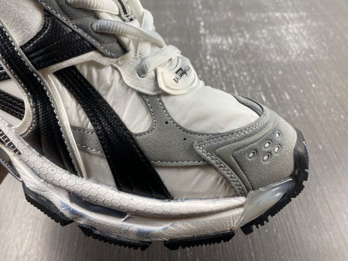 Ba*len*cia*ga runner sneaker