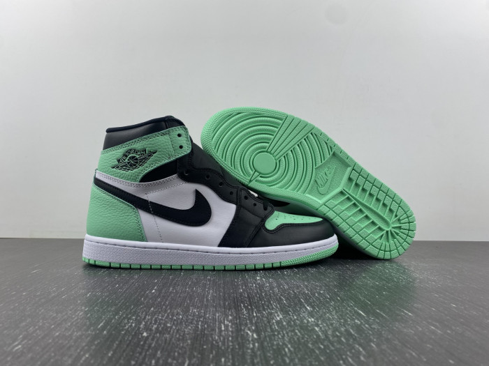air jordan 1 high og “green glow” dz5485-130