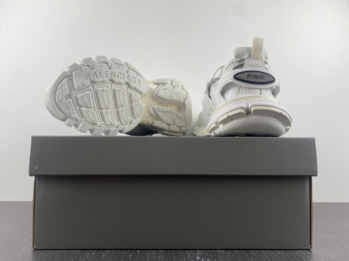 Ba*len*cia*ga track 8000067