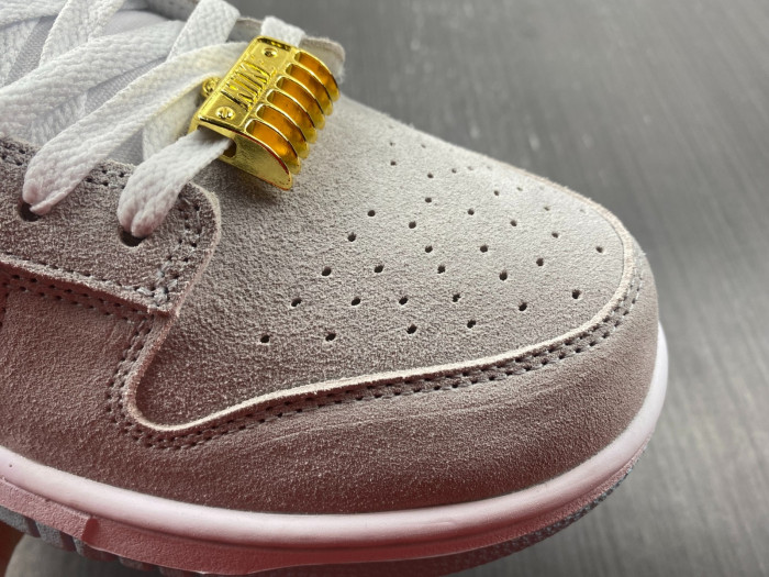 nike sb dunk low “barber shop” dh7614-500