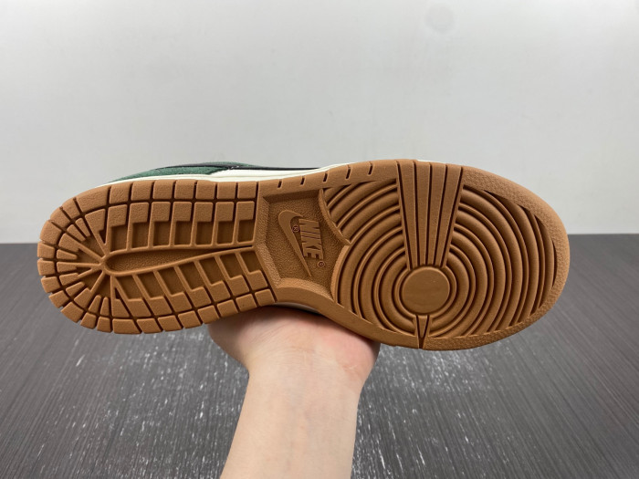 nike dunk low “green snake” fq8893-397