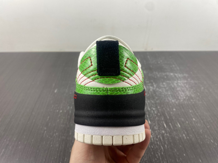 wmns dunk low disrupt 2