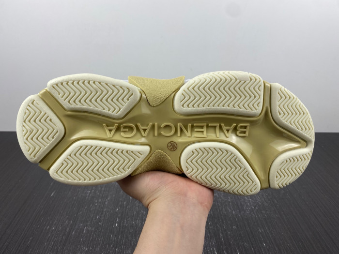 Ba*len*cia*ga triple s sneaker 80000101