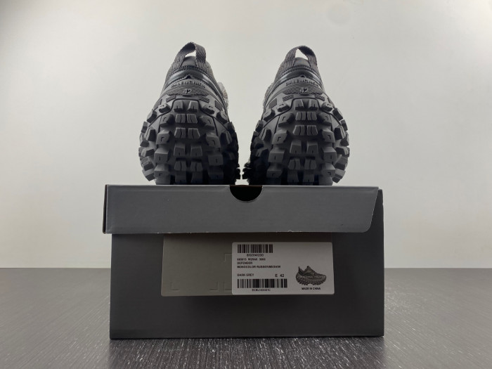 Ba*len*cia*ga defender sneaker