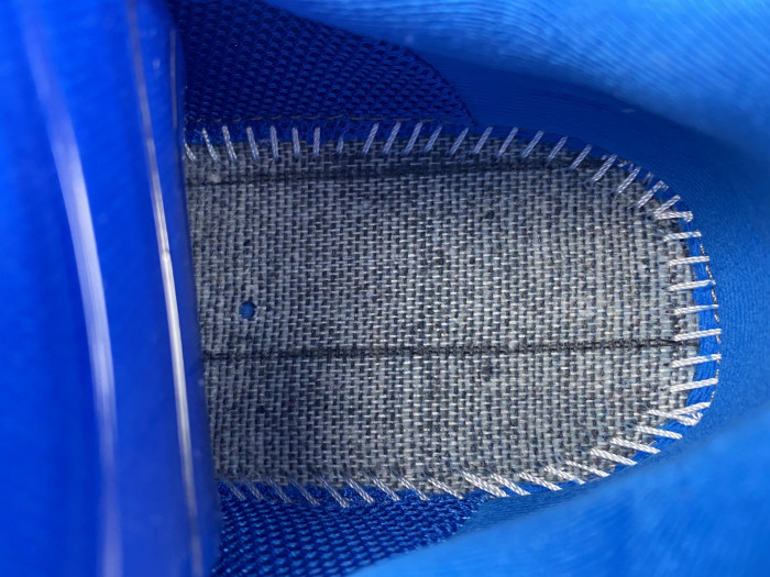 Ba*len*cia*ga track 8000010