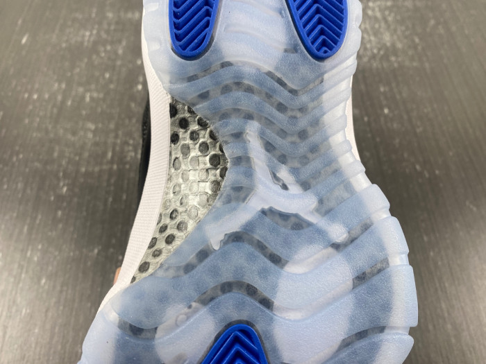 air jordan 11 low “space jam” fv5104-004