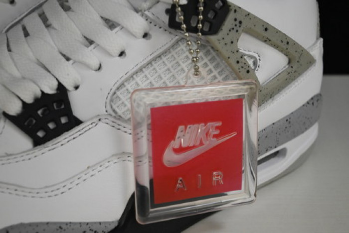 air jordan 4 og “white cement” 840606-192