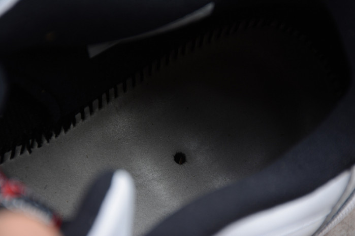 air jordan 11 low white bred av2187-160