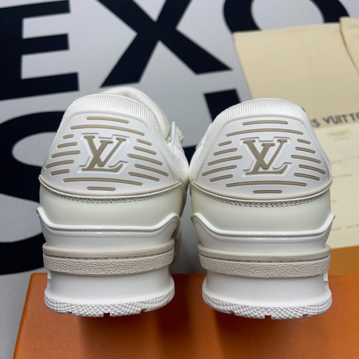 lv snekaers l0000111