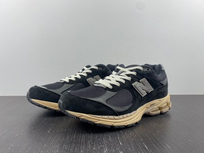 Bape x New Balance 2002R M2002RHO DFY9