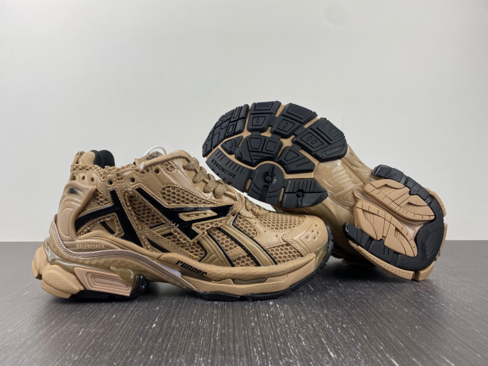 Ba1en*iaga runner 8000054