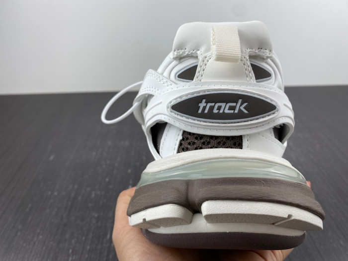 Ba1en*iaga track 8000063