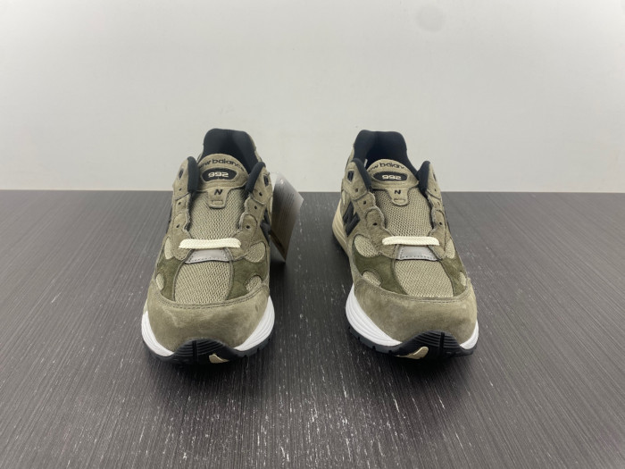 Bape x New Balance 2002R M2002RHO DFY16