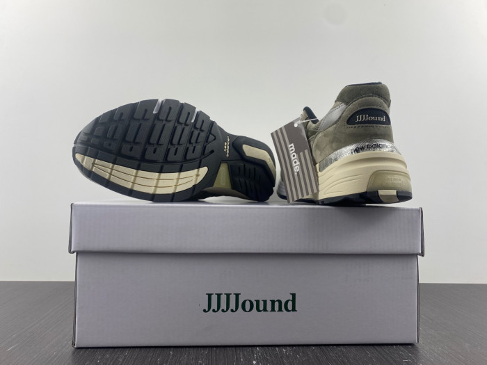 Bape x New Balance 2002R M2002RHO DFY16