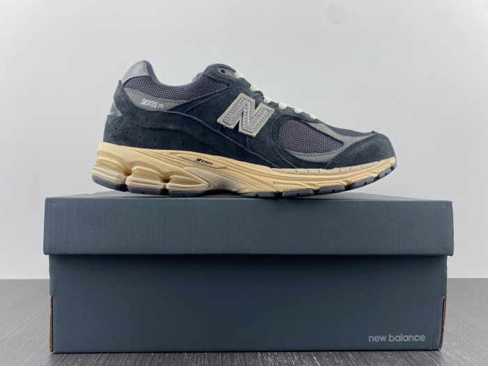 Bape x New Balance 2002R M2002RHO DFY9