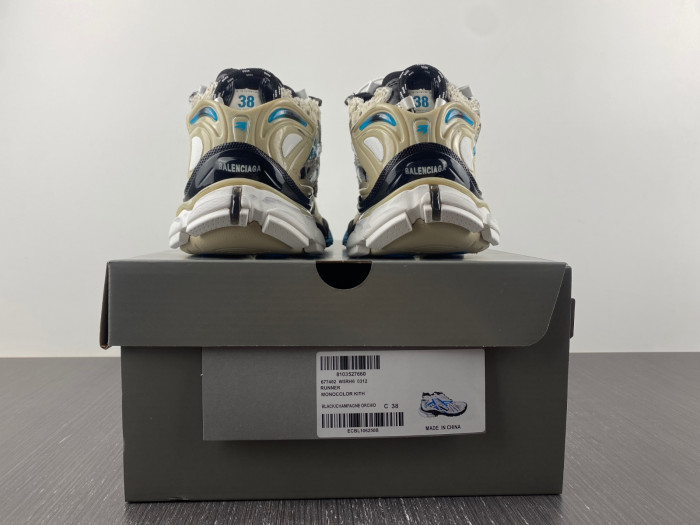 Ba1en*iaga runner 8000061