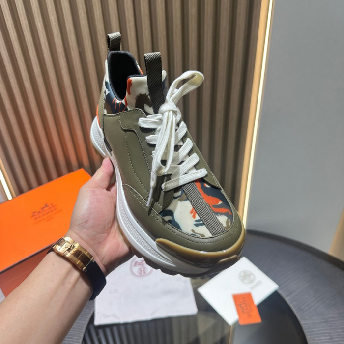 H**me5 snekaers hm048