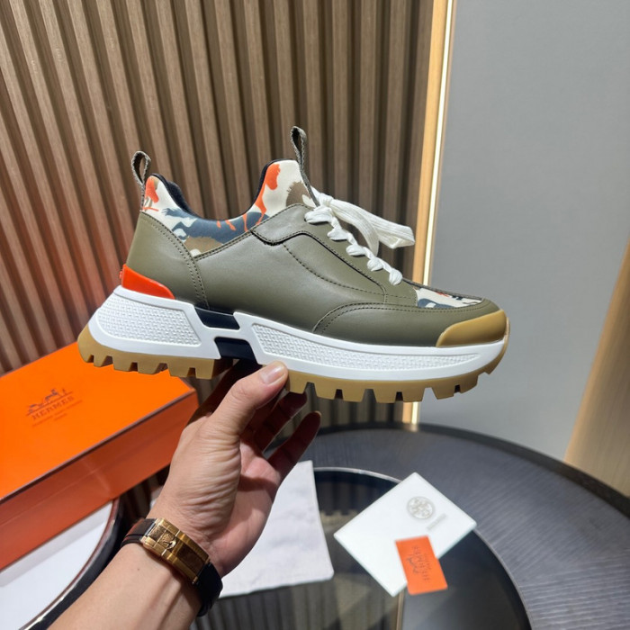 H**me5 snekaers hm048