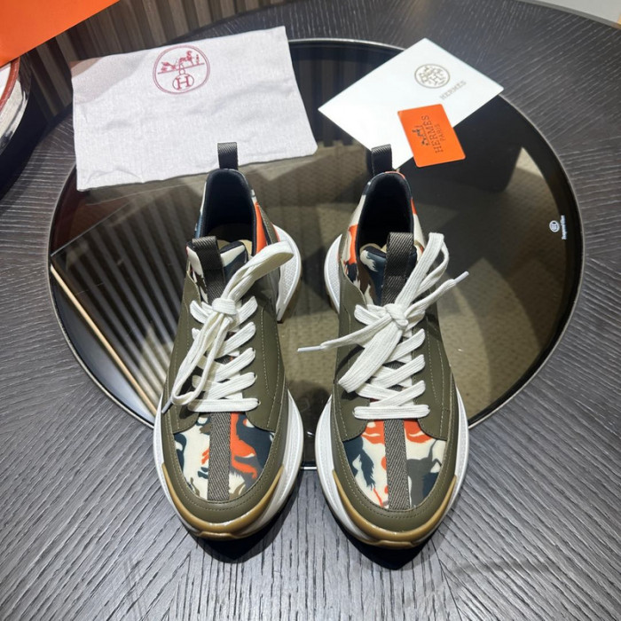 H**me5 snekaers hm048