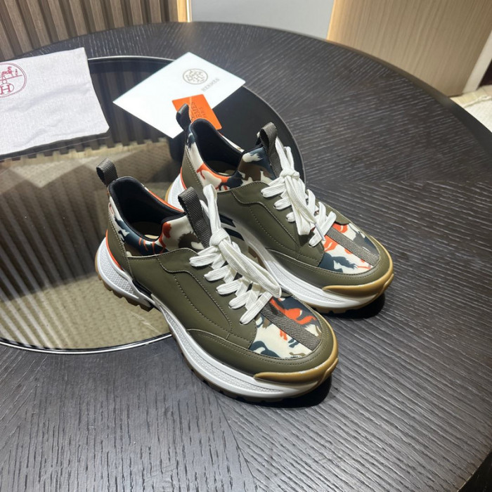 H**me5 snekaers hm048