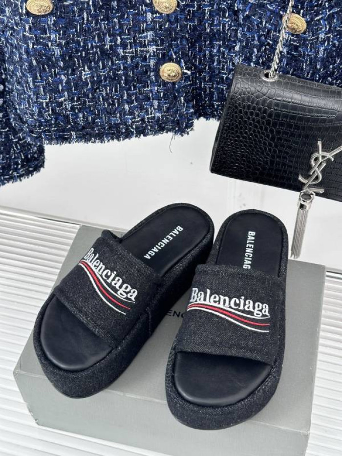 Balenciag* Sandal BS81