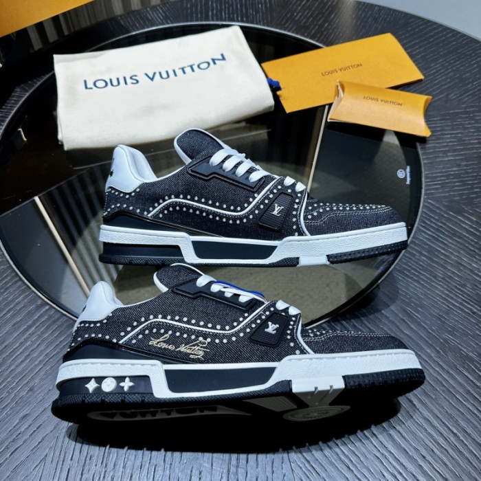 LV snekaers L0000671