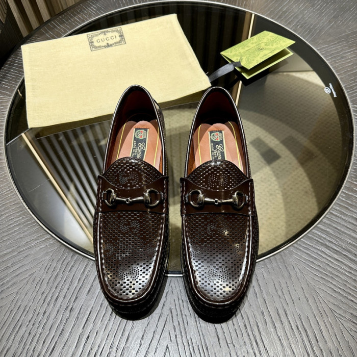 G*u*i* loafers gc183