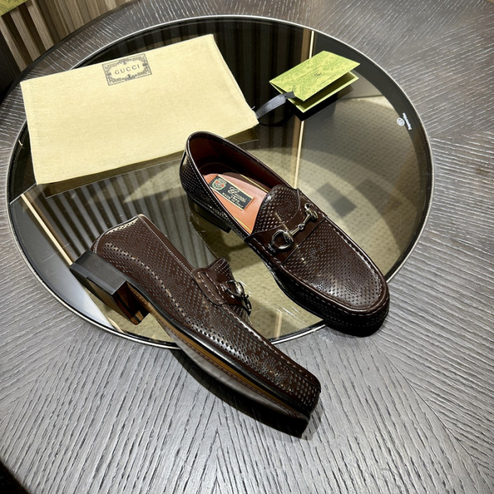 G*u*i* loafers gc183