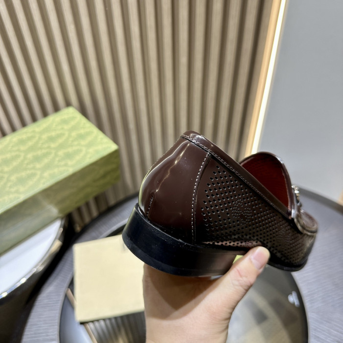 G*u*i* loafers gc183