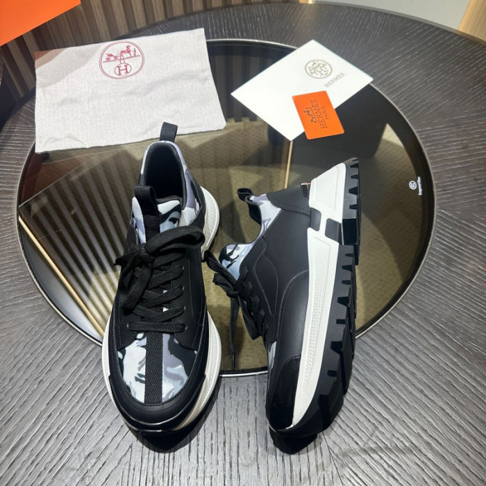 H**me5 snekaers hm047