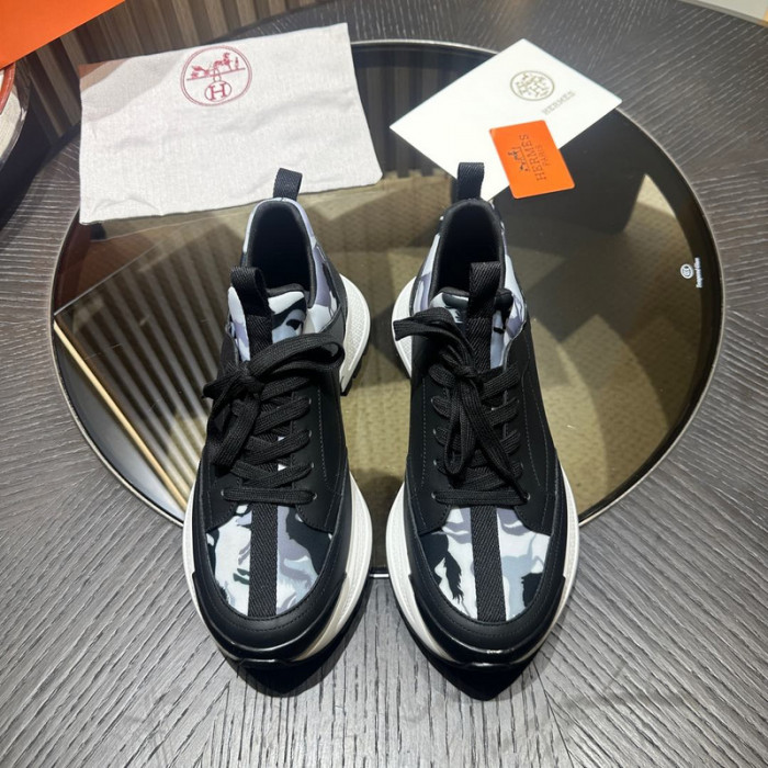 H**me5 snekaers hm047