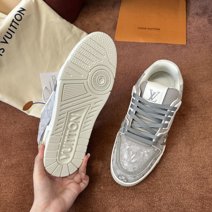 LV snekaers L0000815