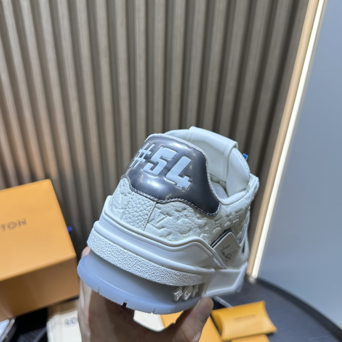 LV snekaers L0000786