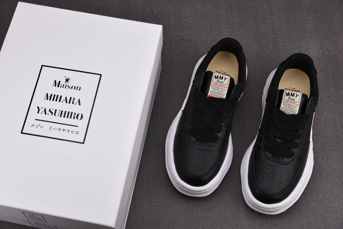 Ma*s*n mihara yasuhiro sneaker mmys32