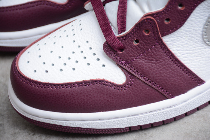 AIR JORDAN 1 RETRO HIGH OG “BORDEAUX” 555088-611