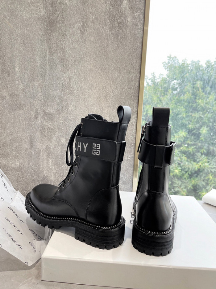Givenchy Boots 660002