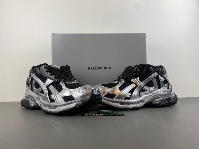 Ba1en*iaga Runner LED sneaker WRNLD 1125