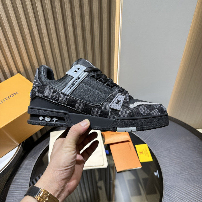 LV snekaers L0000439