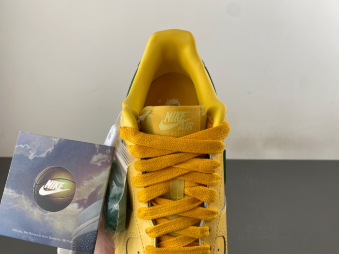 Nike Air Force 1 Low Patent Leather Topaz Gold IO4489-700