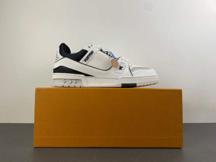 LV snekaers L0000784