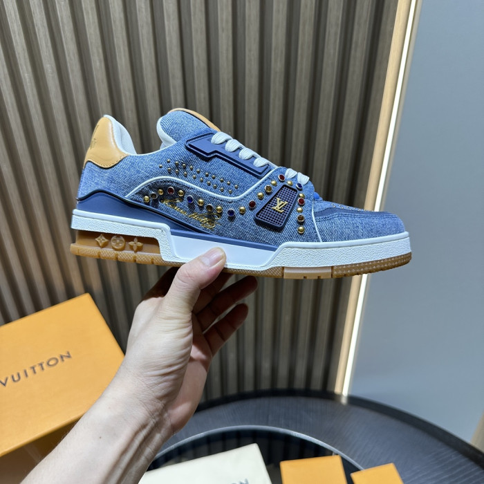 LV snekaers L0000833