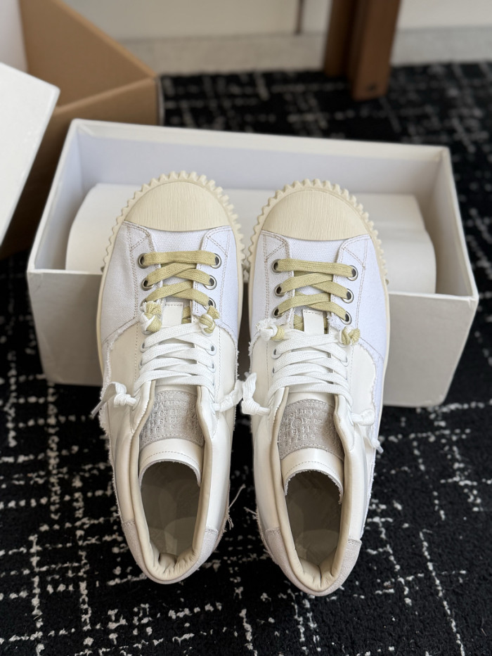 Ma1s0n Marg*e1a CALFSKIN S57WS0417