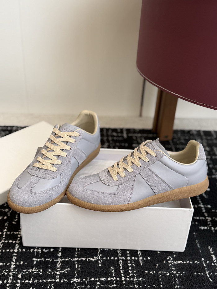 Ma1s0n Marg*e1a CALFSKIN S57WS0434