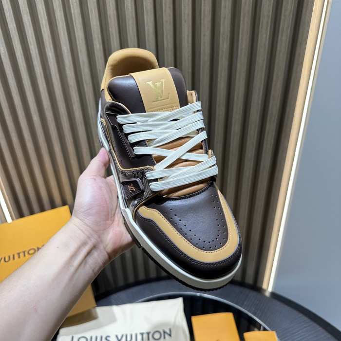 LV snekaers L0000771
