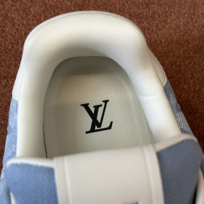LV snekaers L0000817