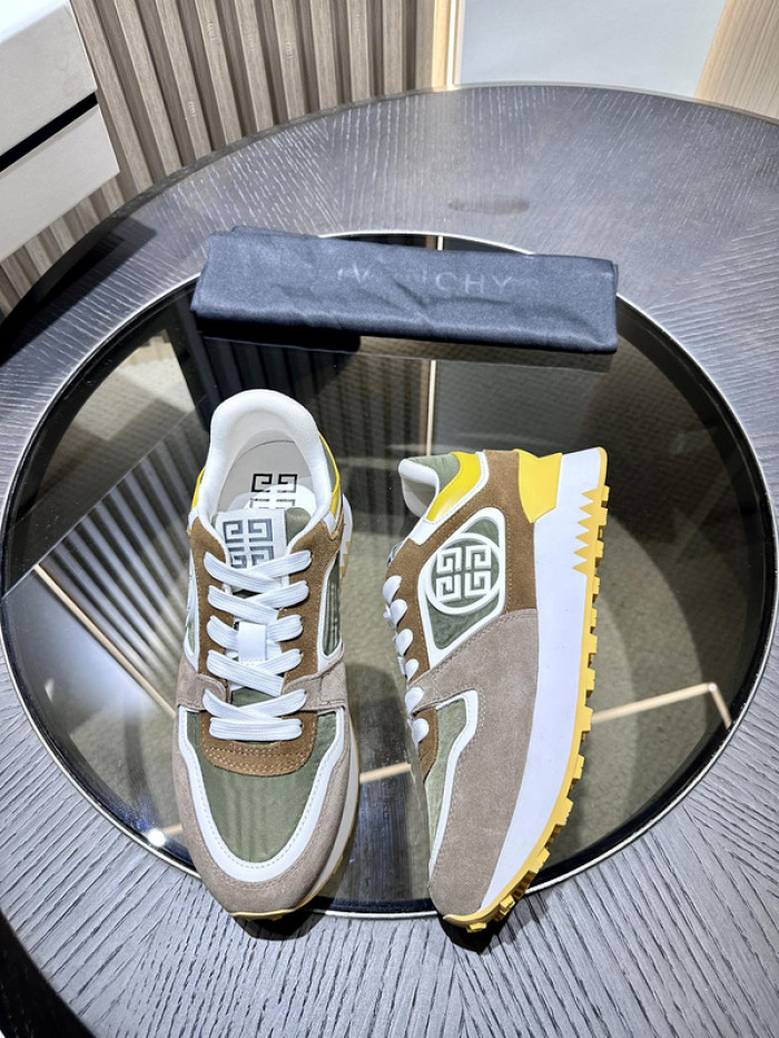 Givenchy Sneakers 660034